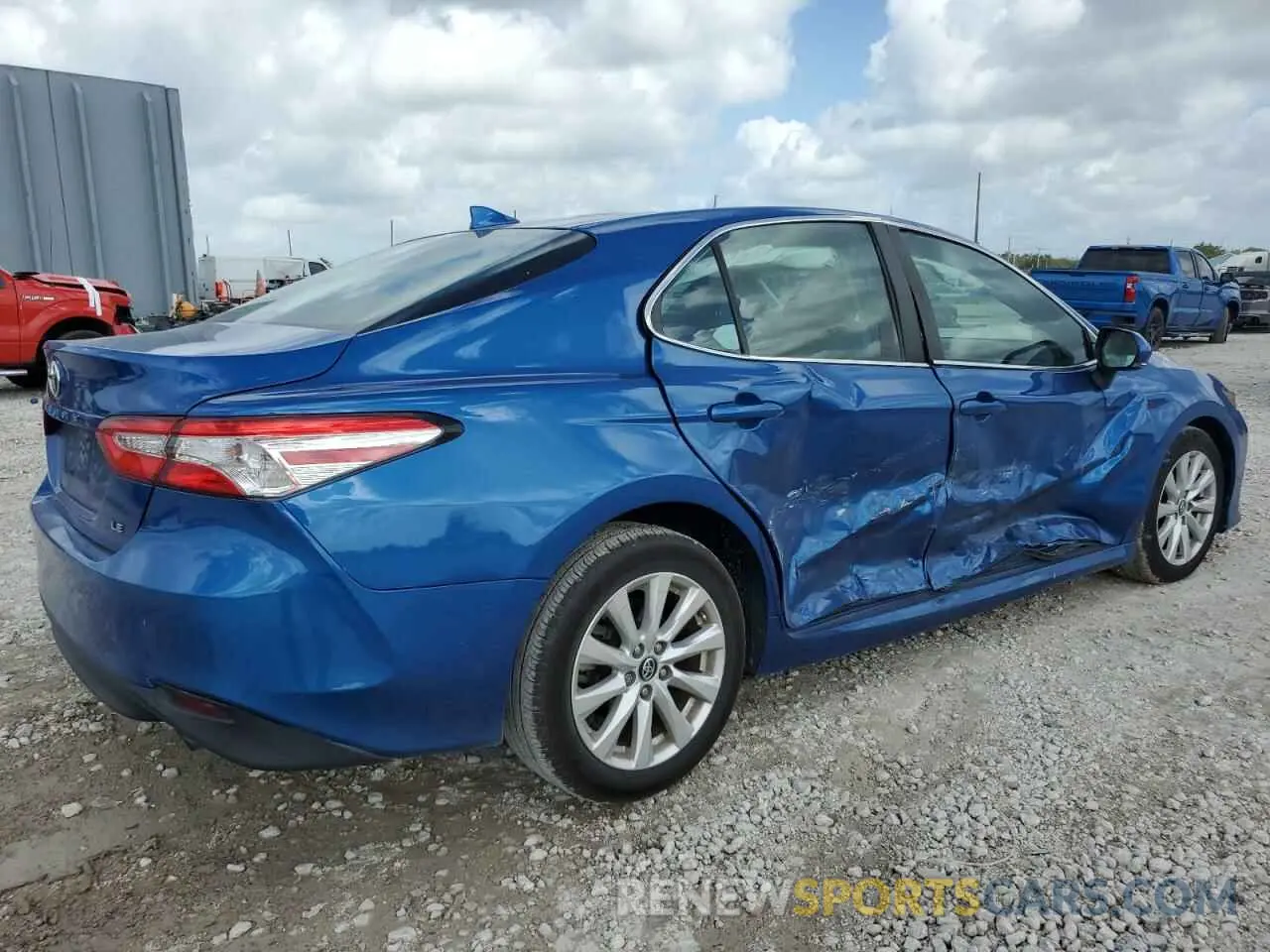 3 Photograph of a damaged car 4T1B11HKXKU274573 TOYOTA CAMRY 2019