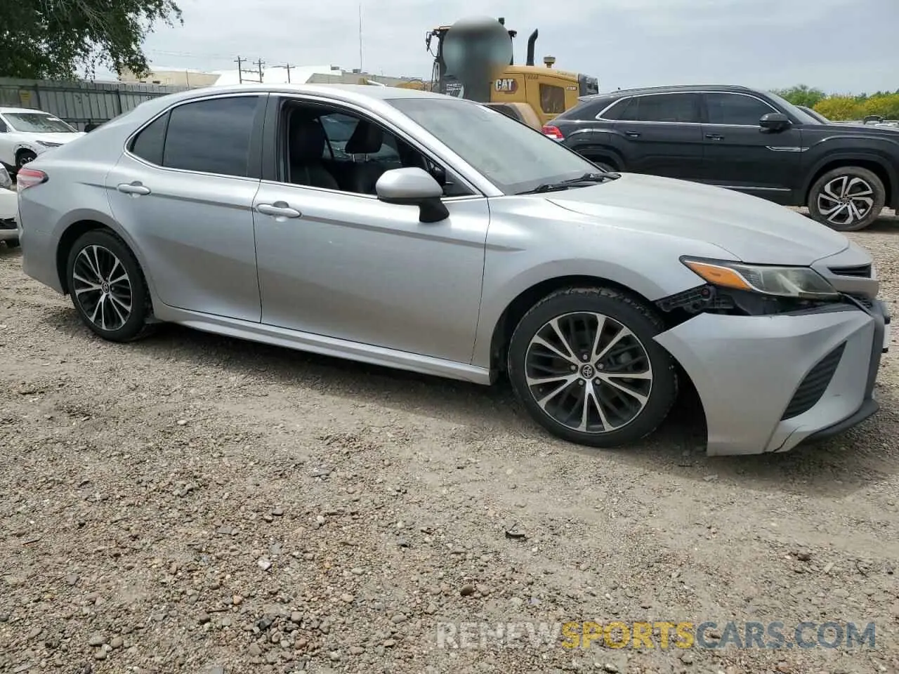 4 Photograph of a damaged car 4T1B11HKXKU279482 TOYOTA CAMRY 2019