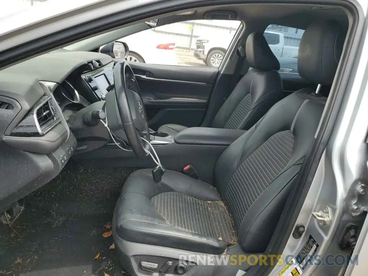 7 Photograph of a damaged car 4T1B11HKXKU279482 TOYOTA CAMRY 2019