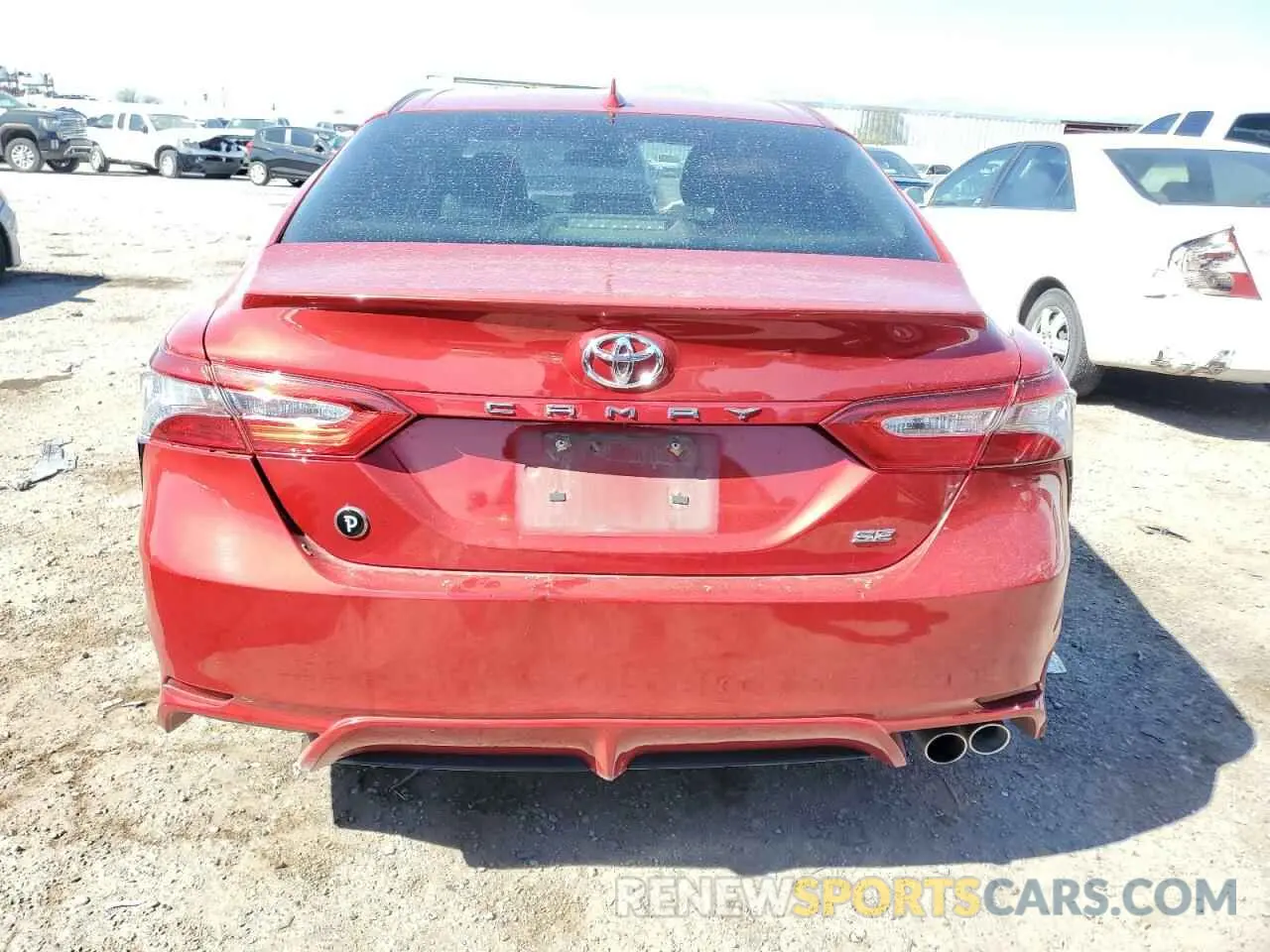 6 Photograph of a damaged car 4T1B11HKXKU285430 TOYOTA CAMRY 2019