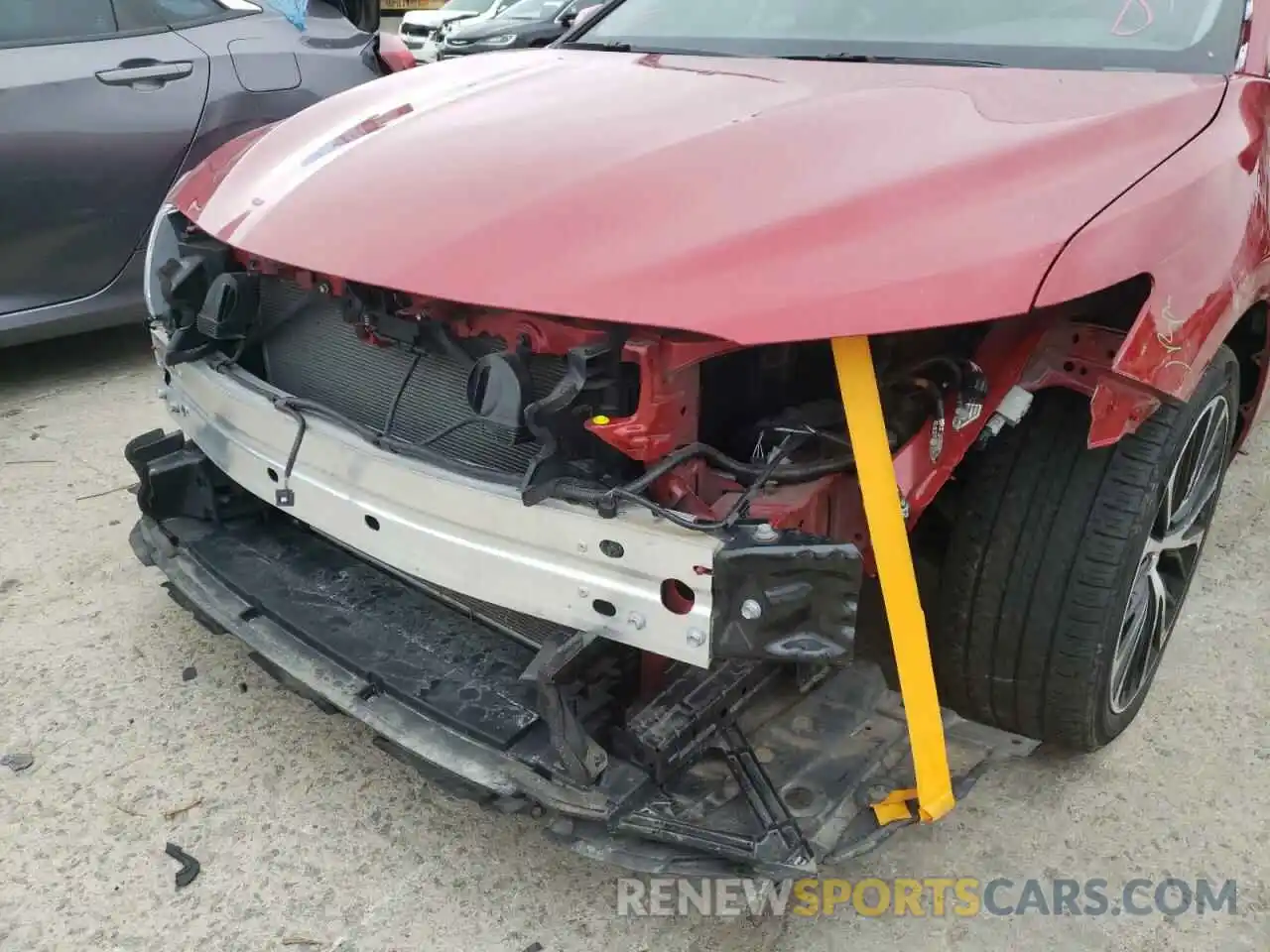 9 Photograph of a damaged car 4T1B11HKXKU288179 TOYOTA CAMRY 2019