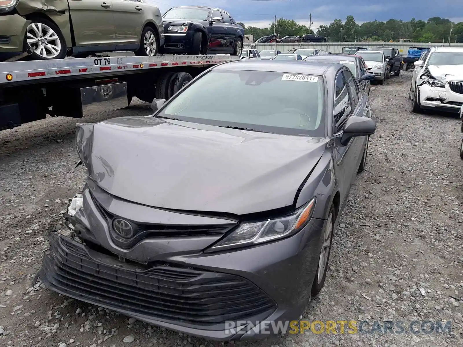 2 Photograph of a damaged car 4T1B11HKXKU290529 TOYOTA CAMRY 2019