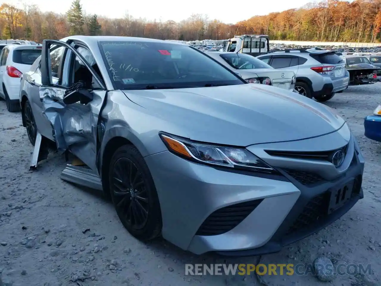 1 Photograph of a damaged car 4T1B11HKXKU294998 TOYOTA CAMRY 2019