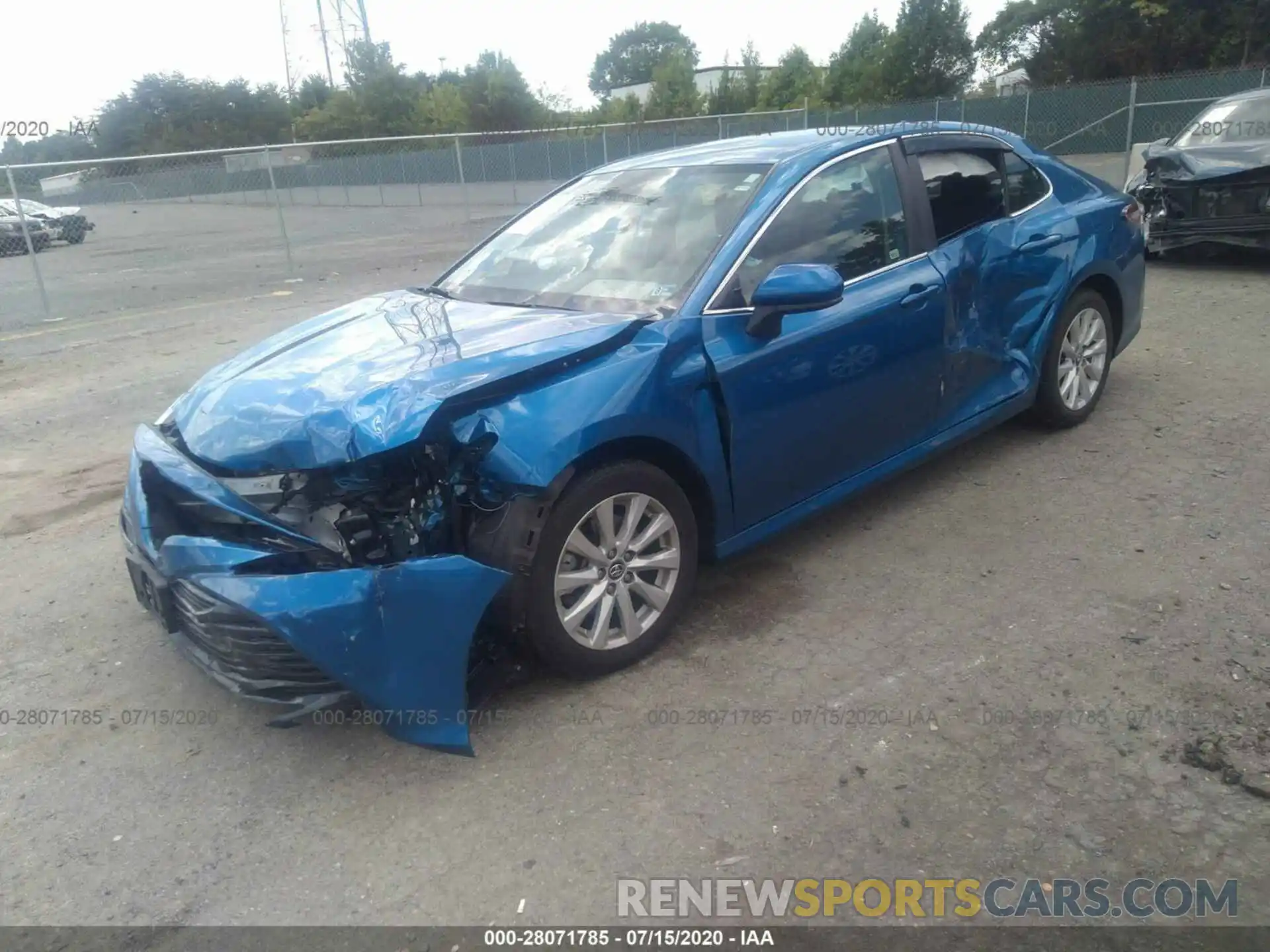 2 Photograph of a damaged car 4T1B11HKXKU295150 TOYOTA CAMRY 2019