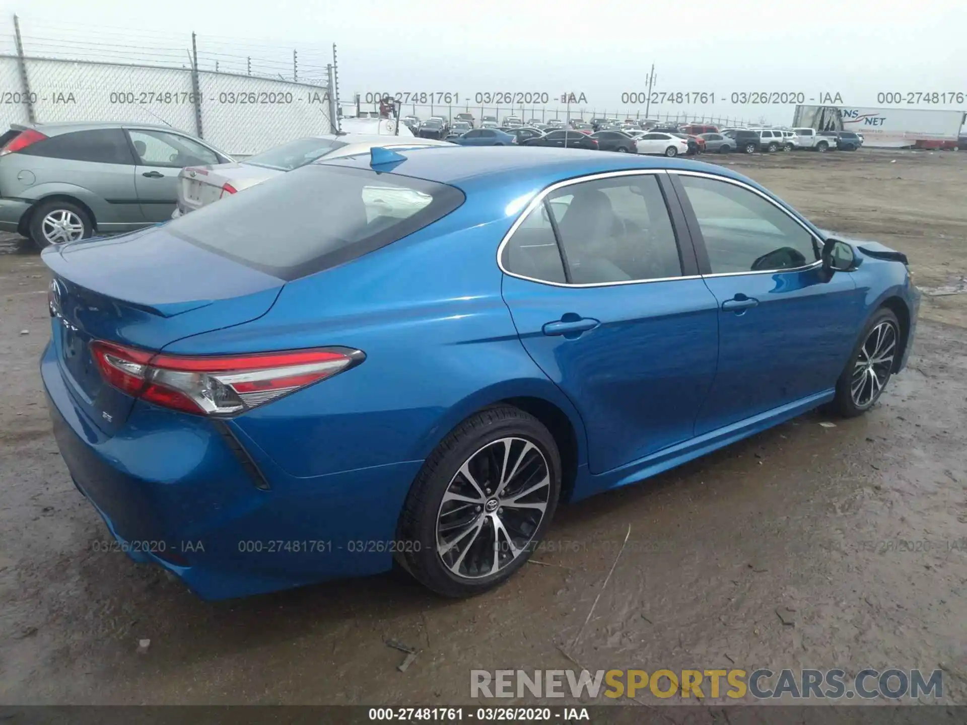 4 Photograph of a damaged car 4T1B11HKXKU295567 TOYOTA CAMRY 2019