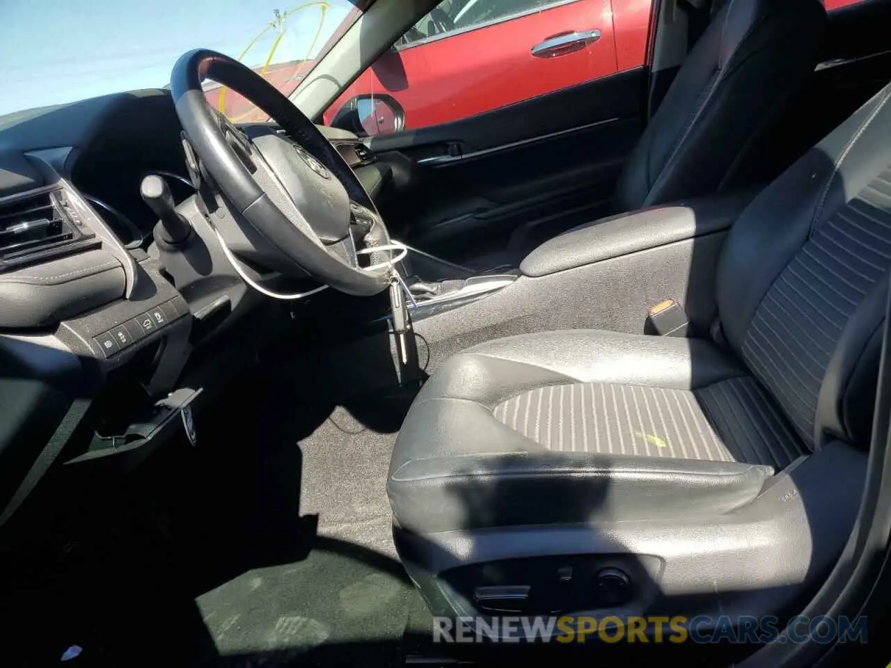 7 Photograph of a damaged car 4T1B11HKXKU296850 TOYOTA CAMRY 2019