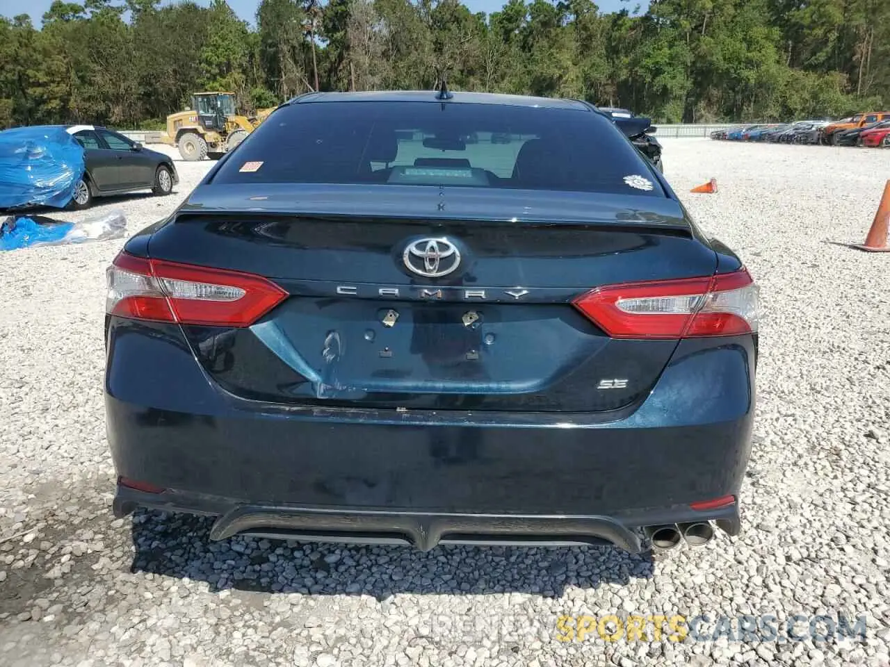 6 Photograph of a damaged car 4T1B11HKXKU297142 TOYOTA CAMRY 2019