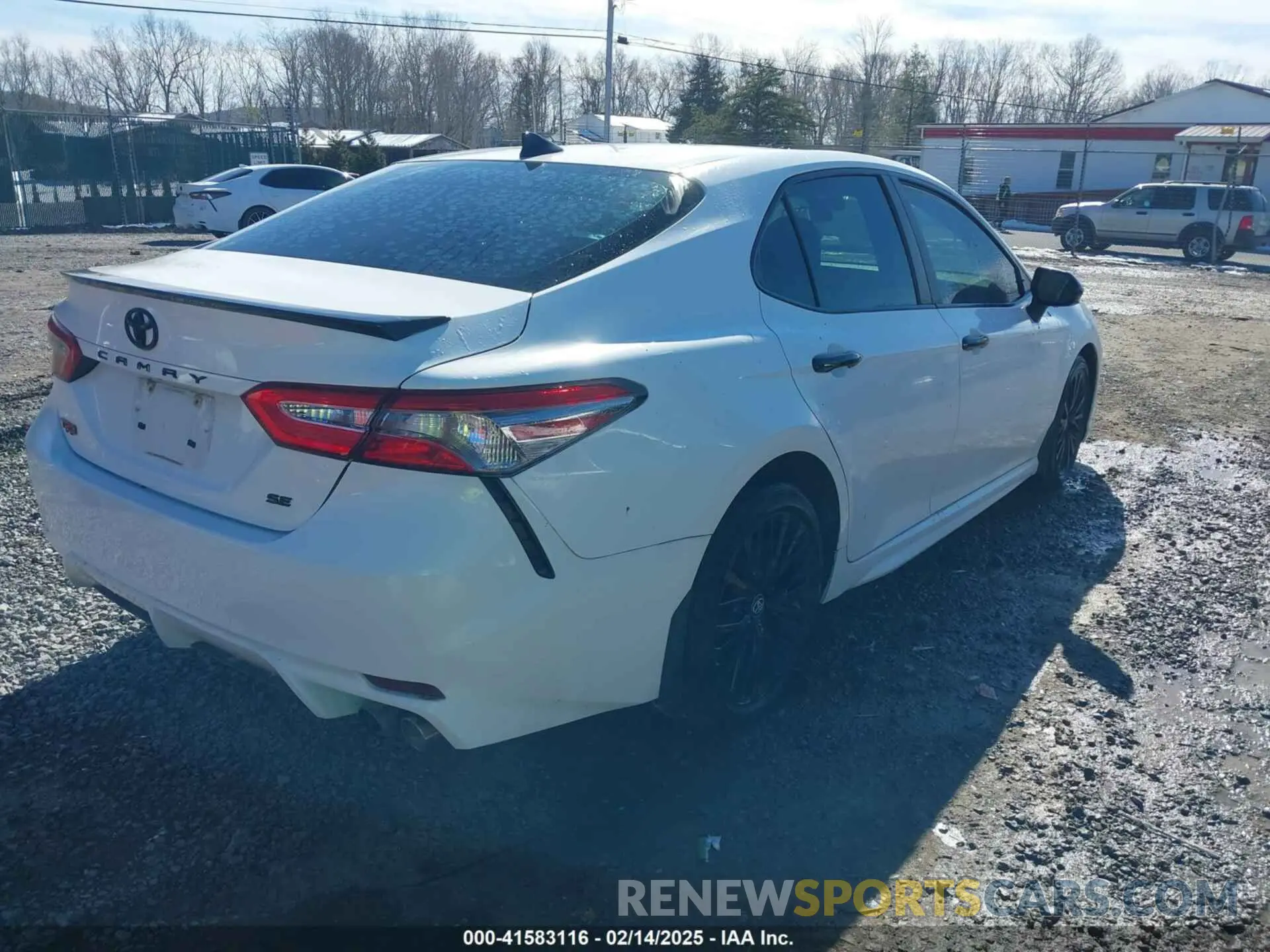 4 Photograph of a damaged car 4T1B11HKXKU298128 TOYOTA CAMRY 2019