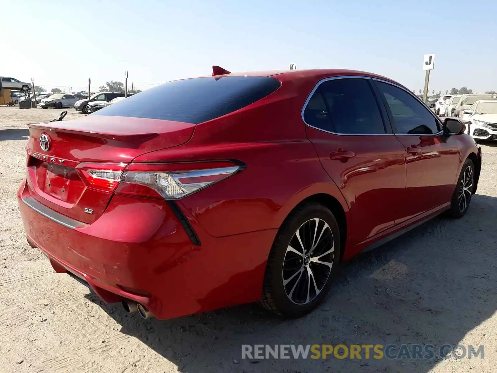 4 Photograph of a damaged car 4T1B11HKXKU300010 TOYOTA CAMRY 2019