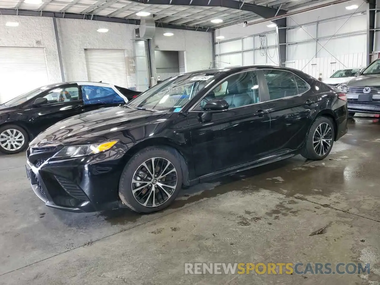 1 Photograph of a damaged car 4T1B11HKXKU300170 TOYOTA CAMRY 2019