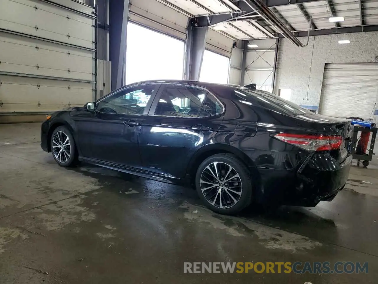 2 Photograph of a damaged car 4T1B11HKXKU300170 TOYOTA CAMRY 2019