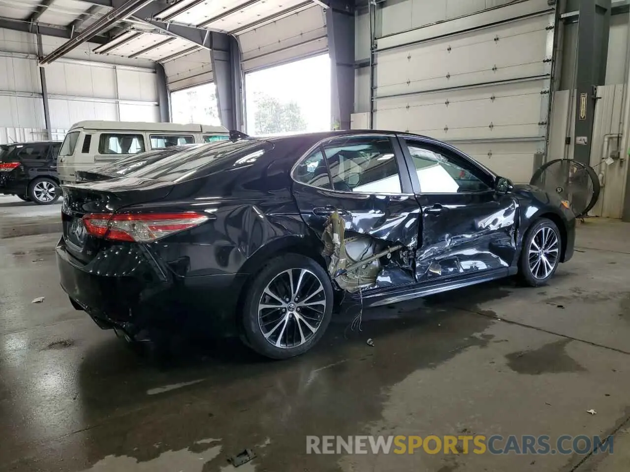 3 Photograph of a damaged car 4T1B11HKXKU300170 TOYOTA CAMRY 2019