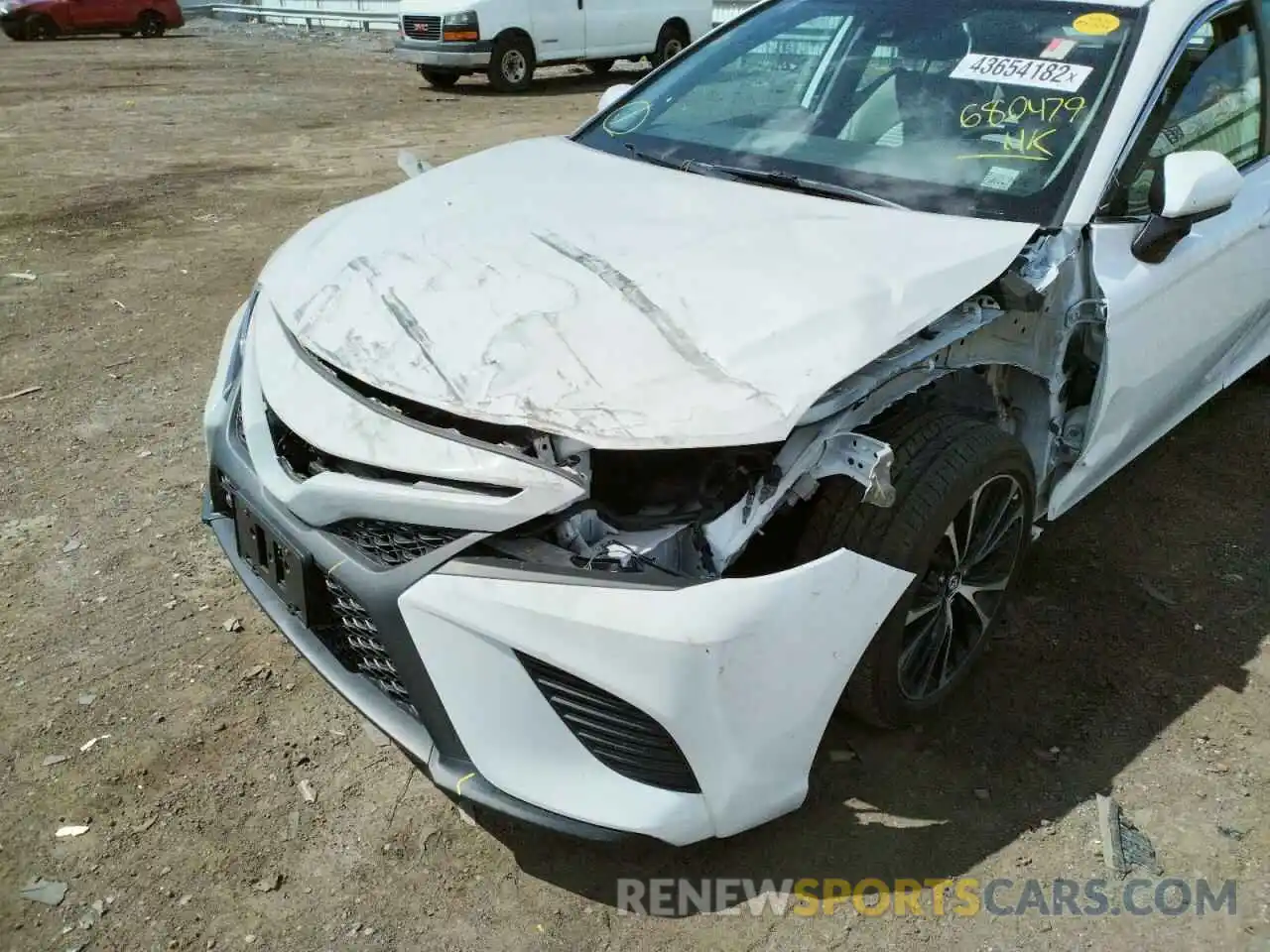 9 Photograph of a damaged car 4T1B11HKXKU680479 TOYOTA CAMRY 2019