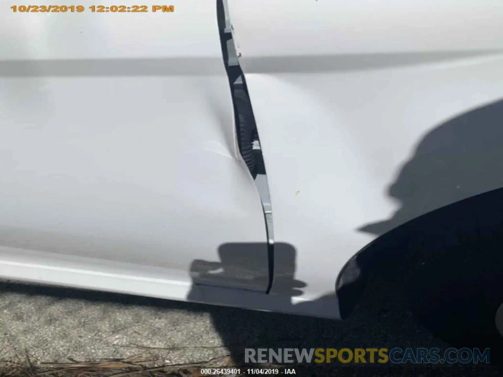 13 Photograph of a damaged car 4T1B11HKXKU680742 TOYOTA CAMRY 2019