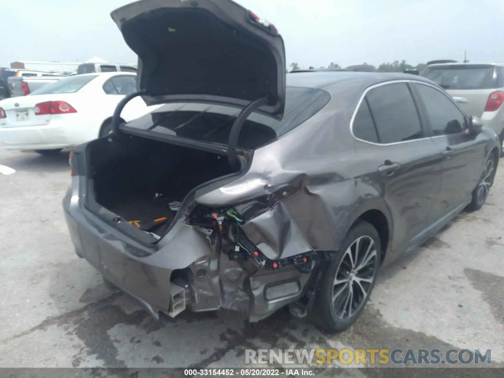 6 Photograph of a damaged car 4T1B11HKXKU682314 TOYOTA CAMRY 2019