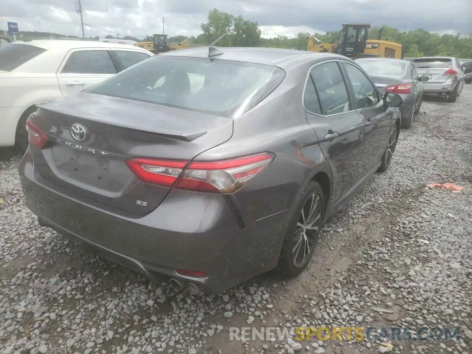 4 Photograph of a damaged car 4T1B11HKXKU685715 TOYOTA CAMRY 2019