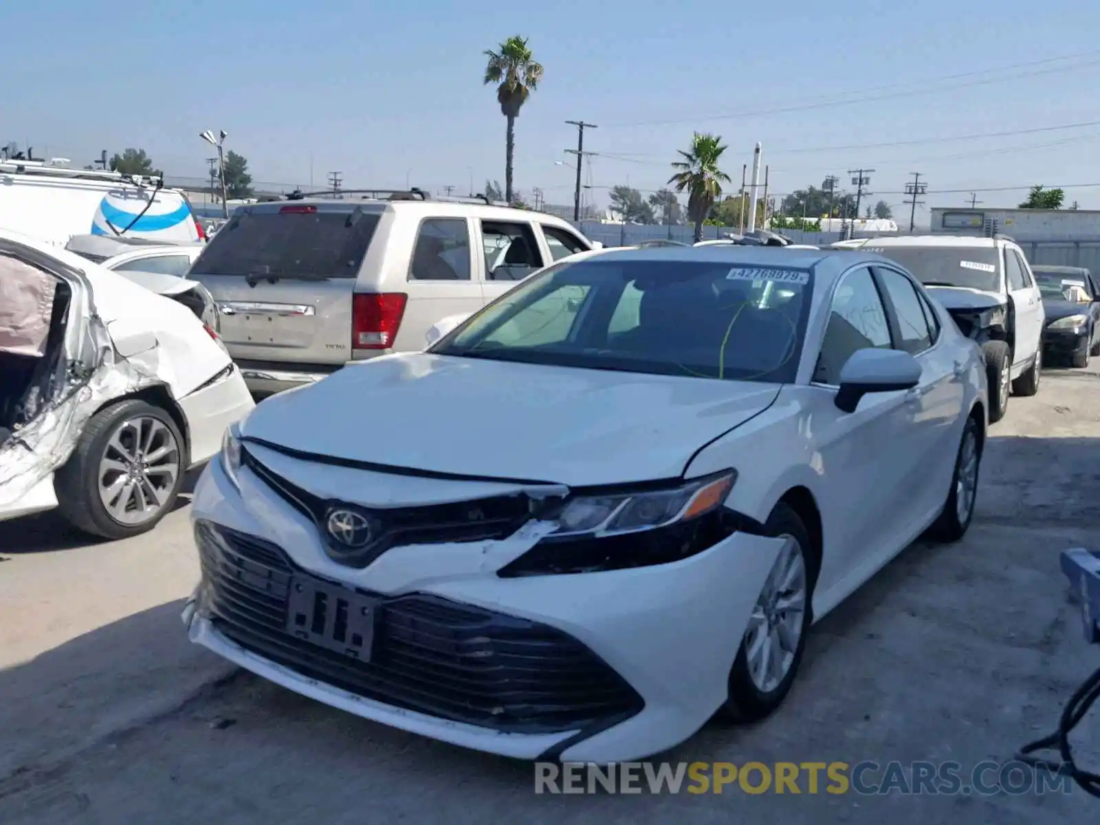 2 Photograph of a damaged car 4T1B11HKXKU690462 TOYOTA CAMRY 2019