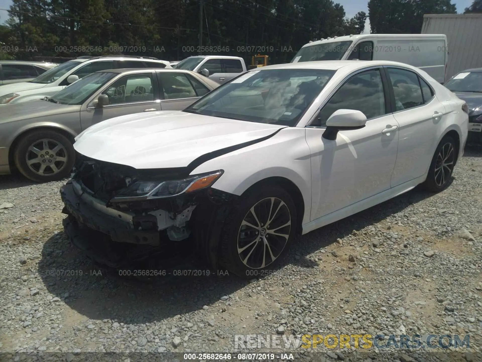 2 Photograph of a damaged car 4T1B11HKXKU691563 TOYOTA CAMRY 2019