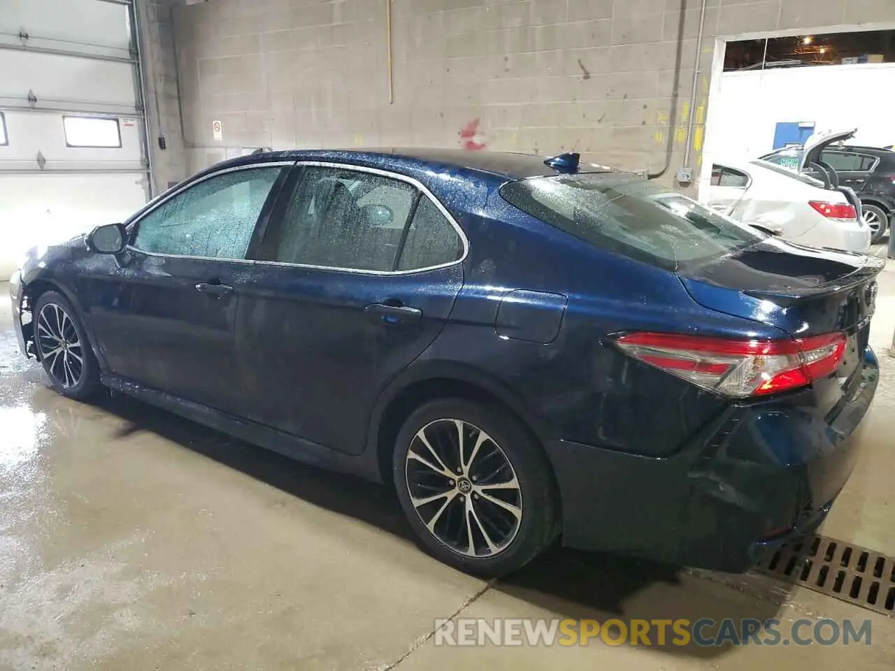2 Photograph of a damaged car 4T1B11HKXKU694625 TOYOTA CAMRY 2019