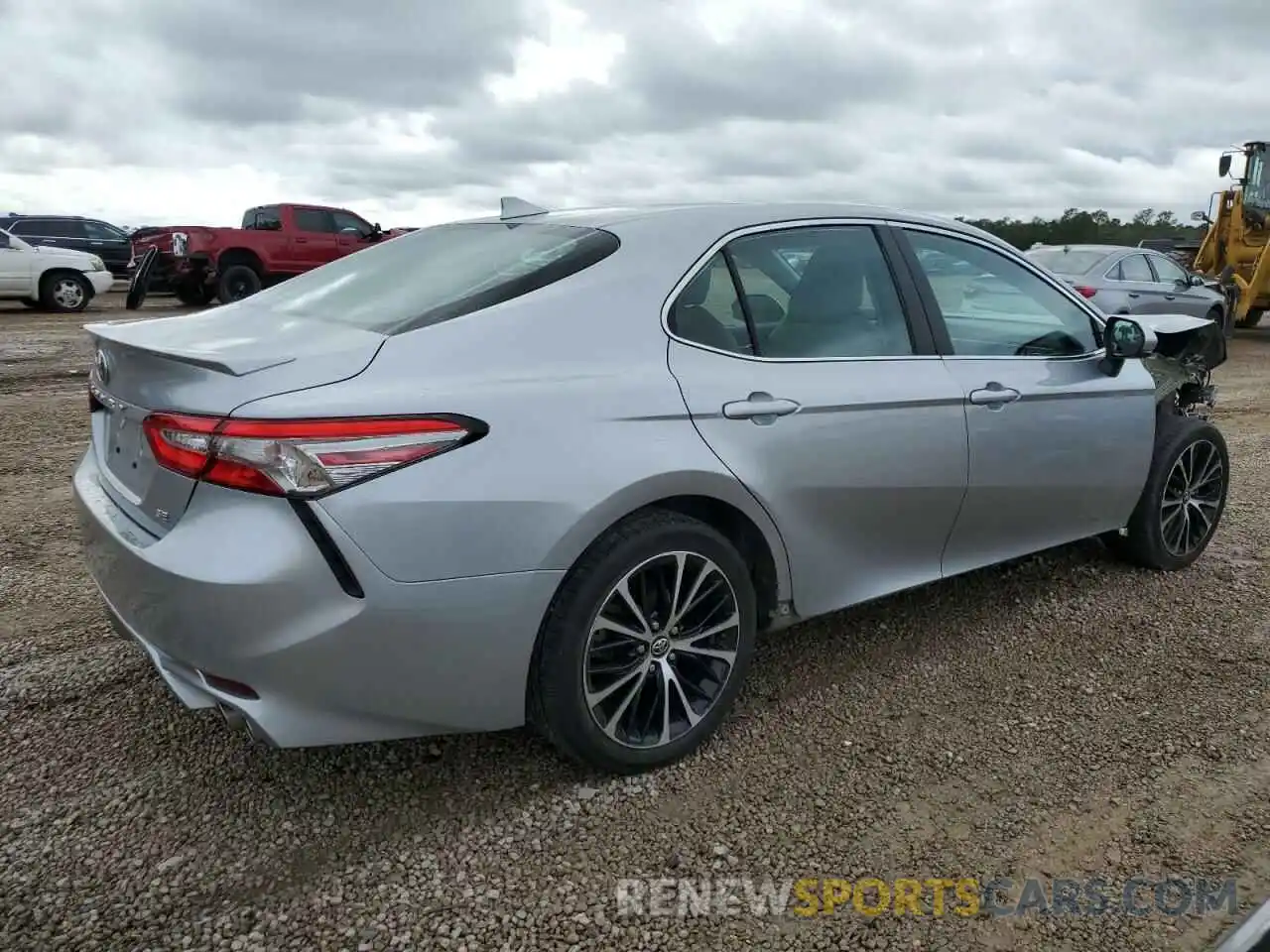 3 Photograph of a damaged car 4T1B11HKXKU695242 TOYOTA CAMRY 2019