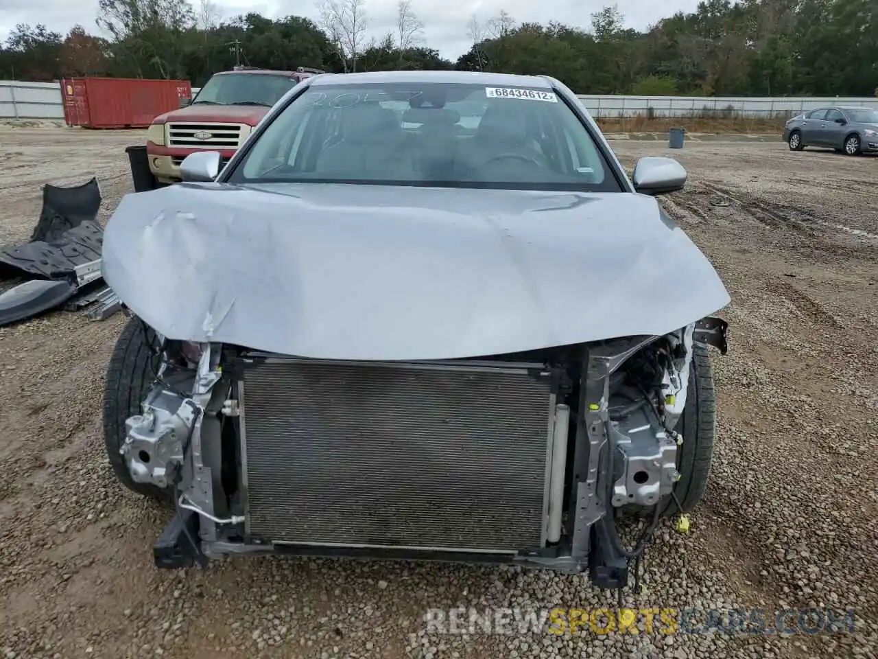 5 Photograph of a damaged car 4T1B11HKXKU695242 TOYOTA CAMRY 2019