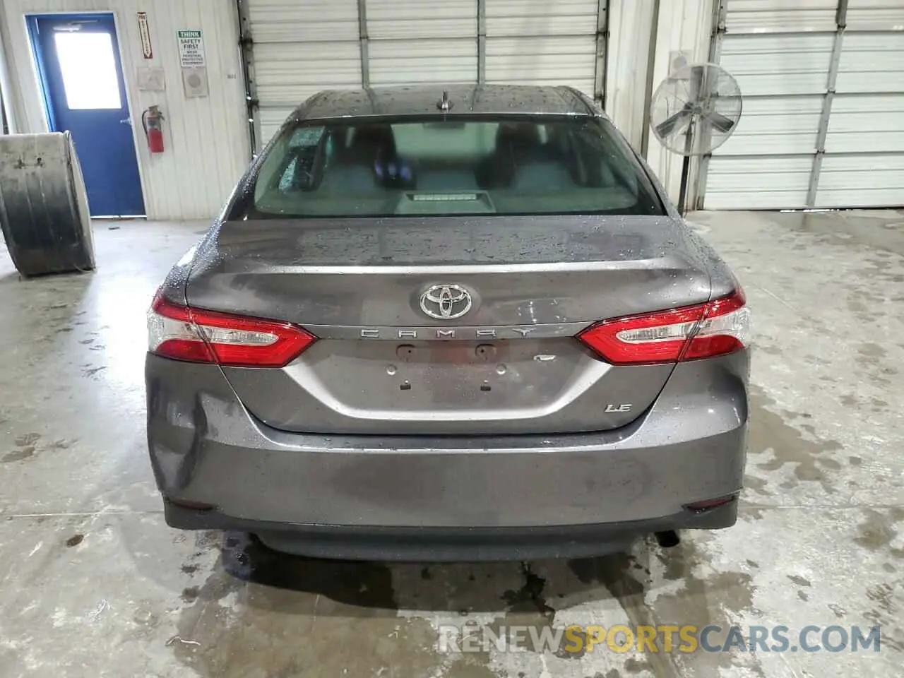 6 Photograph of a damaged car 4T1B11HKXKU695368 TOYOTA CAMRY 2019