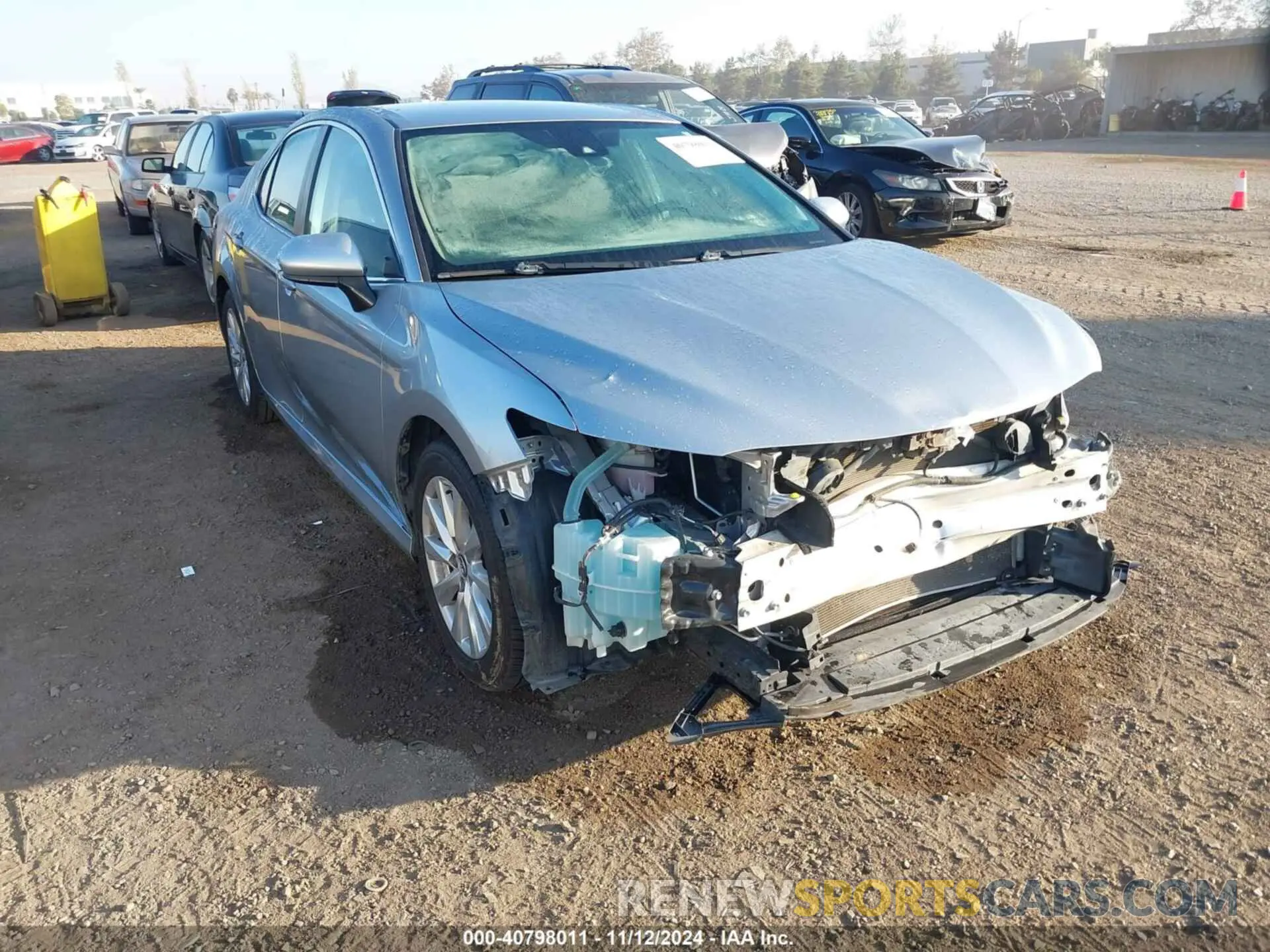 1 Photograph of a damaged car 4T1B11HKXKU696763 TOYOTA CAMRY 2019
