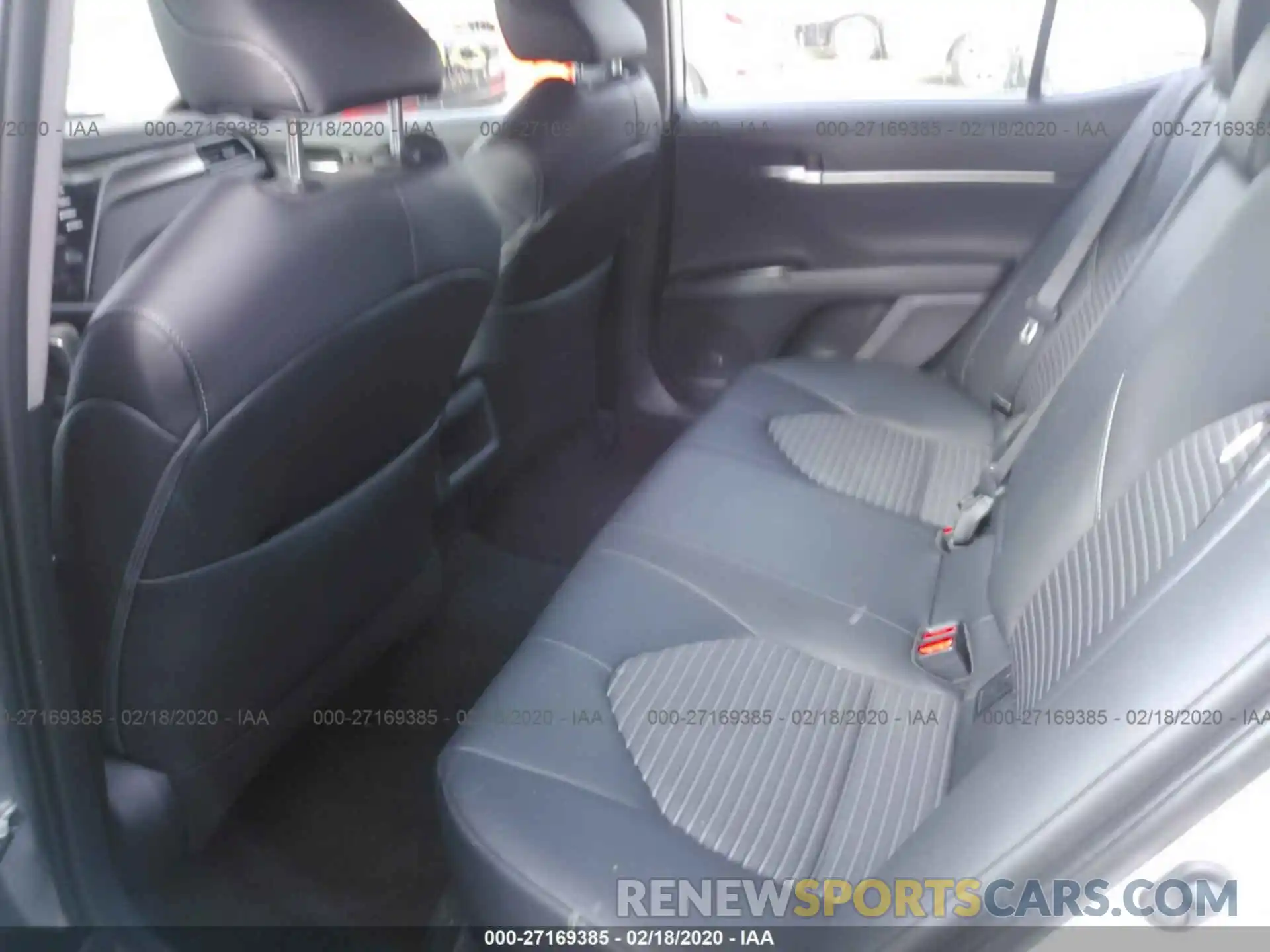 8 Photograph of a damaged car 4T1B11HKXKU697606 TOYOTA CAMRY 2019