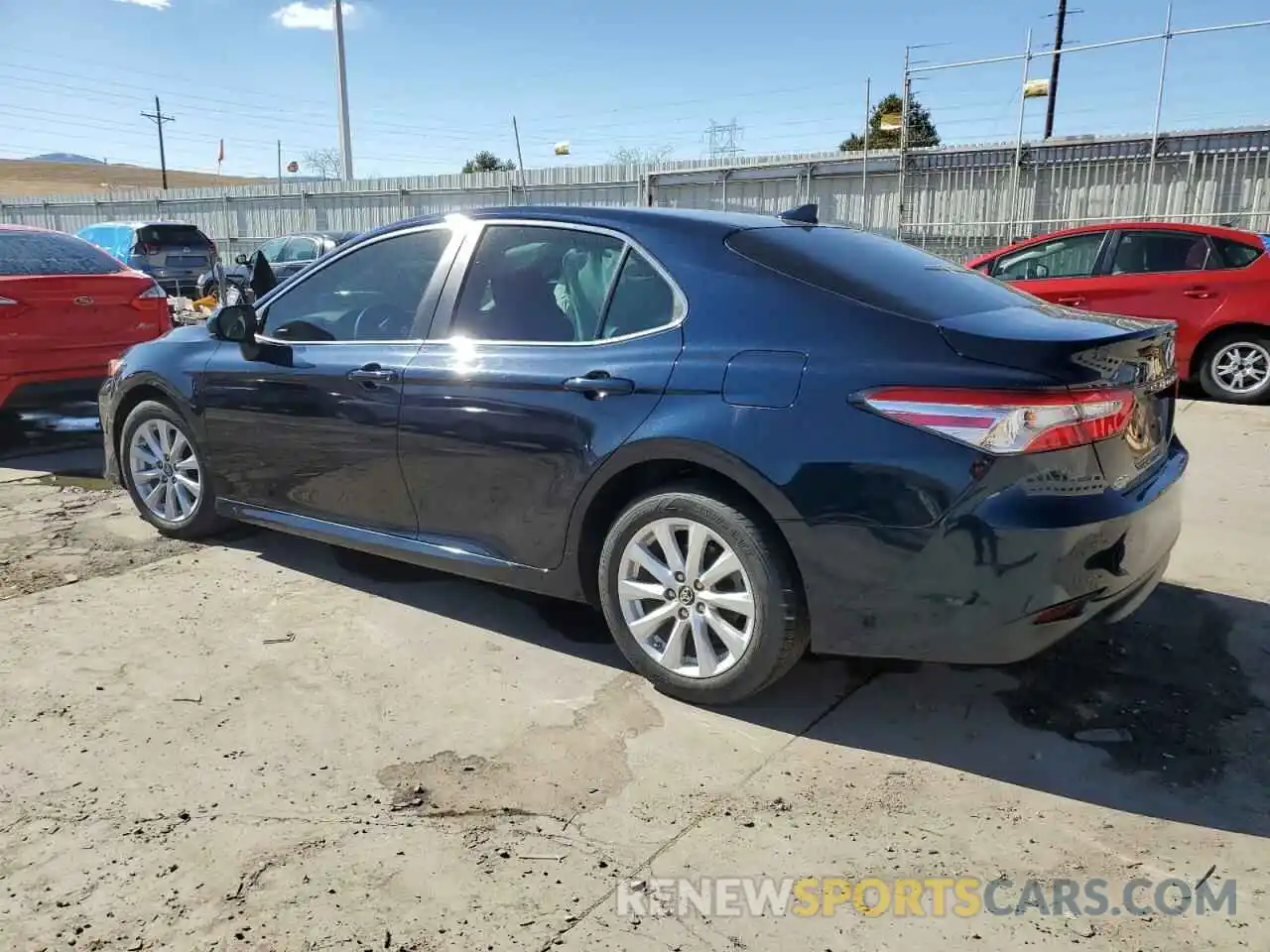 2 Photograph of a damaged car 4T1B11HKXKU700875 TOYOTA CAMRY 2019