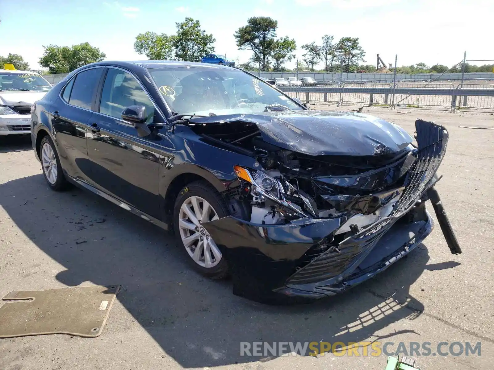 1 Photograph of a damaged car 4T1B11HKXKU703744 TOYOTA CAMRY 2019