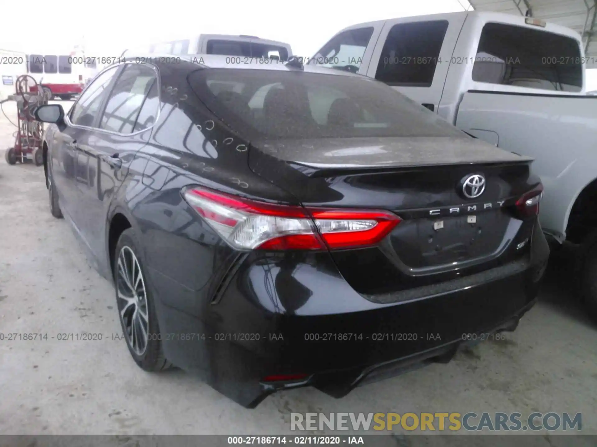 3 Photograph of a damaged car 4T1B11HKXKU704859 TOYOTA CAMRY 2019