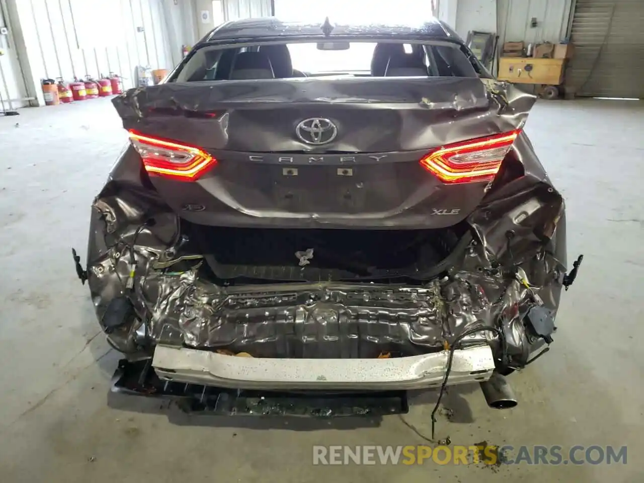 9 Photograph of a damaged car 4T1B11HKXKU705218 TOYOTA CAMRY 2019