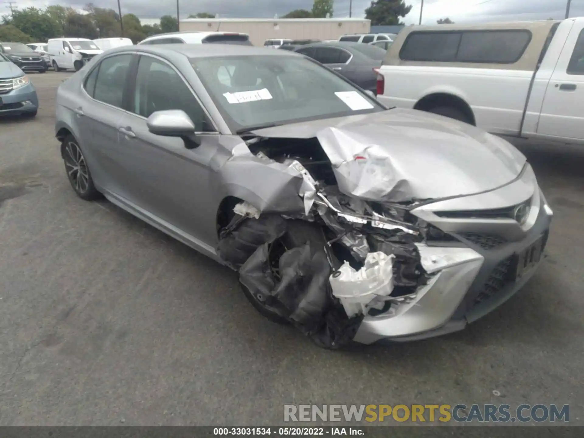 1 Photograph of a damaged car 4T1B11HKXKU706563 TOYOTA CAMRY 2019