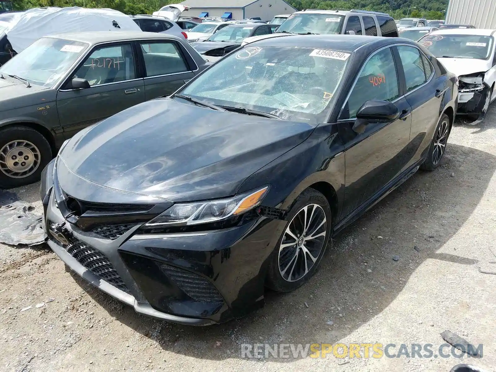 2 Photograph of a damaged car 4T1B11HKXKU711200 TOYOTA CAMRY 2019