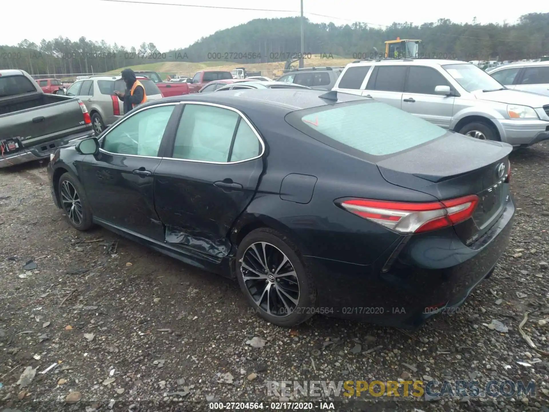 3 Photograph of a damaged car 4T1B11HKXKU712685 TOYOTA CAMRY 2019