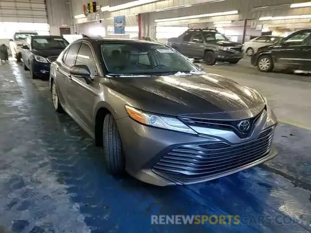 11 Photograph of a damaged car 4T1B11HKXKU715313 TOYOTA CAMRY 2019