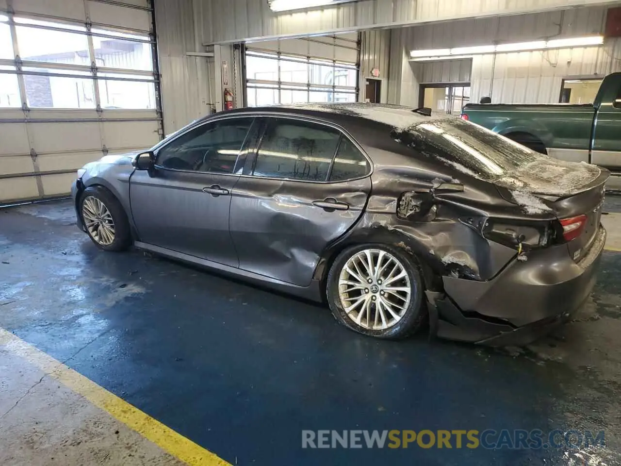 2 Photograph of a damaged car 4T1B11HKXKU715313 TOYOTA CAMRY 2019