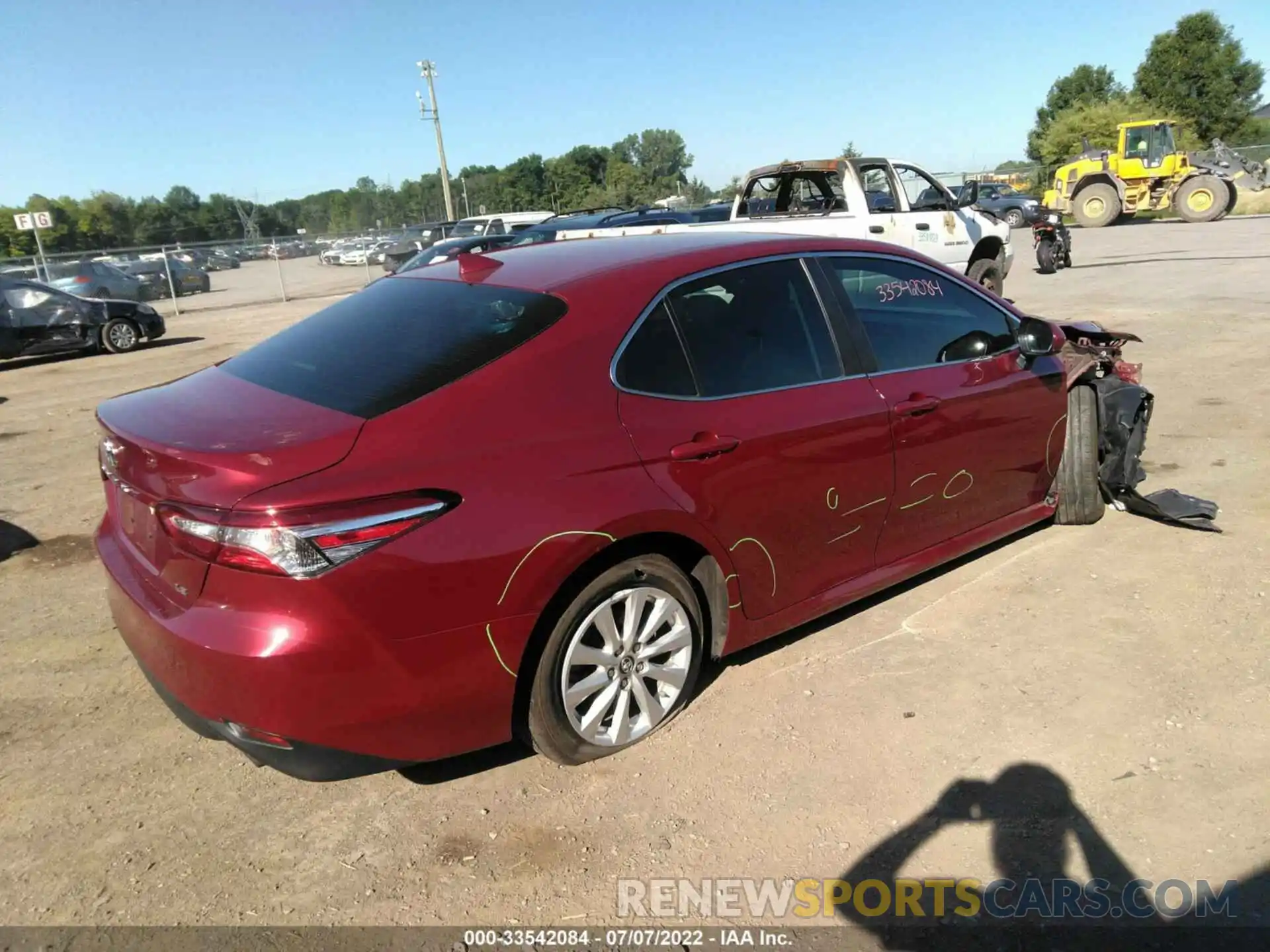 4 Photograph of a damaged car 4T1B11HKXKU716008 TOYOTA CAMRY 2019