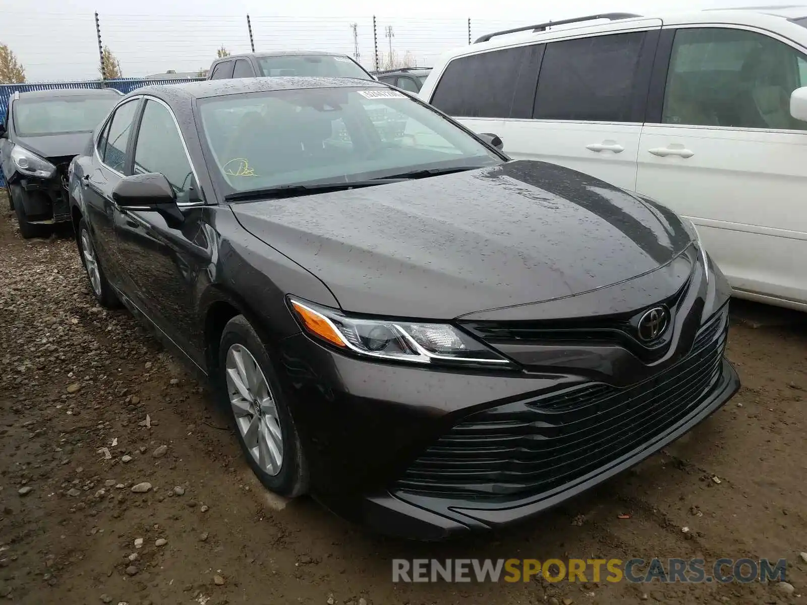 1 Photograph of a damaged car 4T1B11HKXKU722021 TOYOTA CAMRY 2019