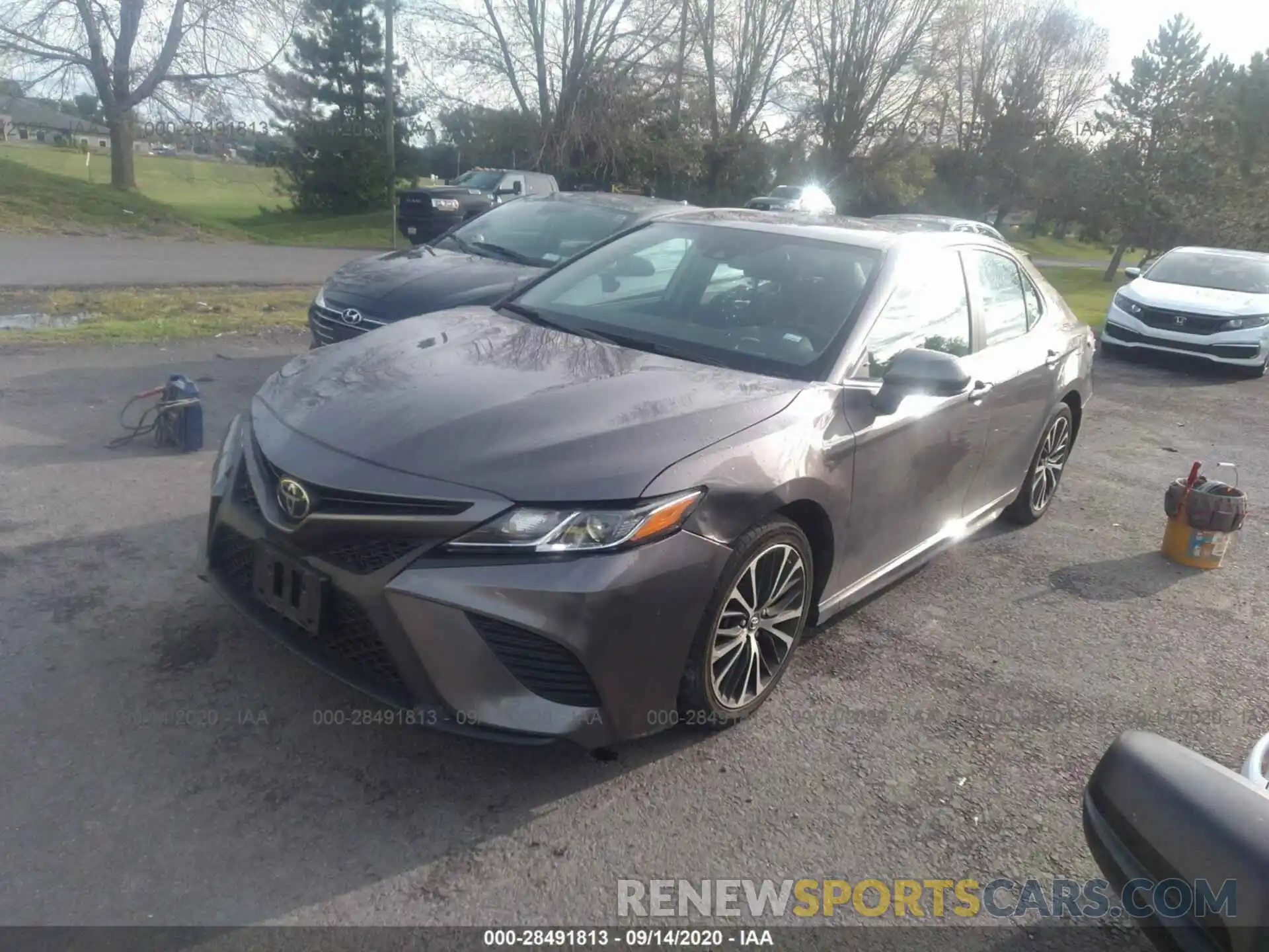 2 Photograph of a damaged car 4T1B11HKXKU722679 TOYOTA CAMRY 2019