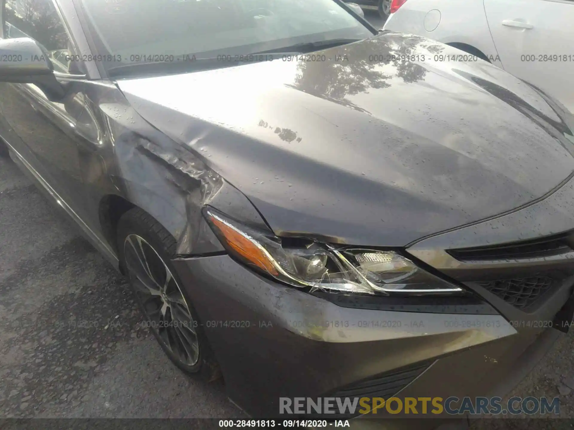 6 Photograph of a damaged car 4T1B11HKXKU722679 TOYOTA CAMRY 2019