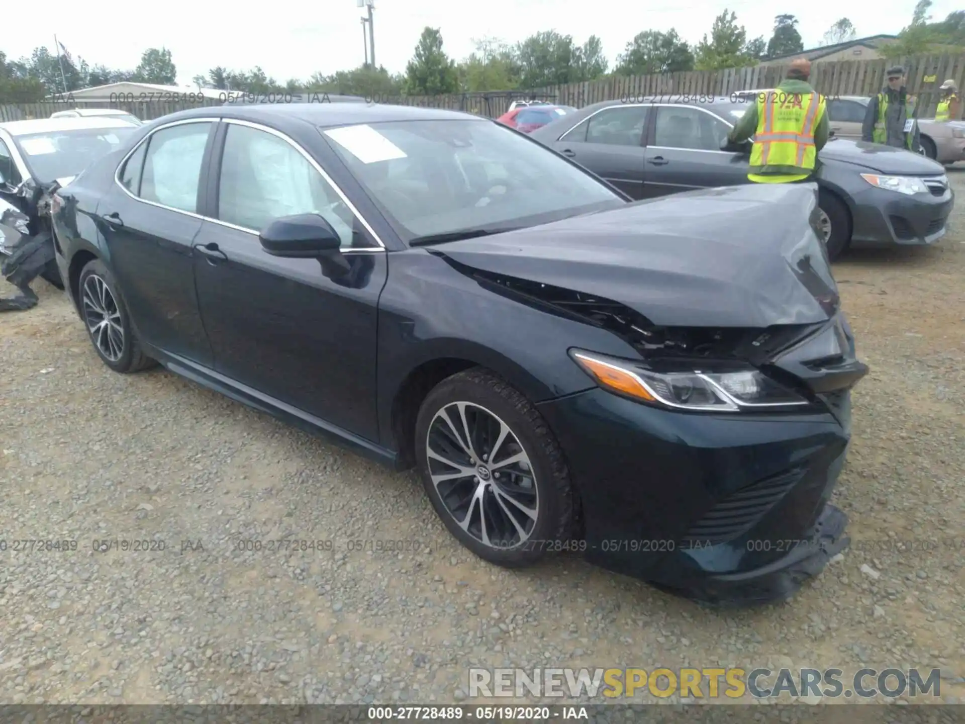 1 Photograph of a damaged car 4T1B11HKXKU724058 TOYOTA CAMRY 2019