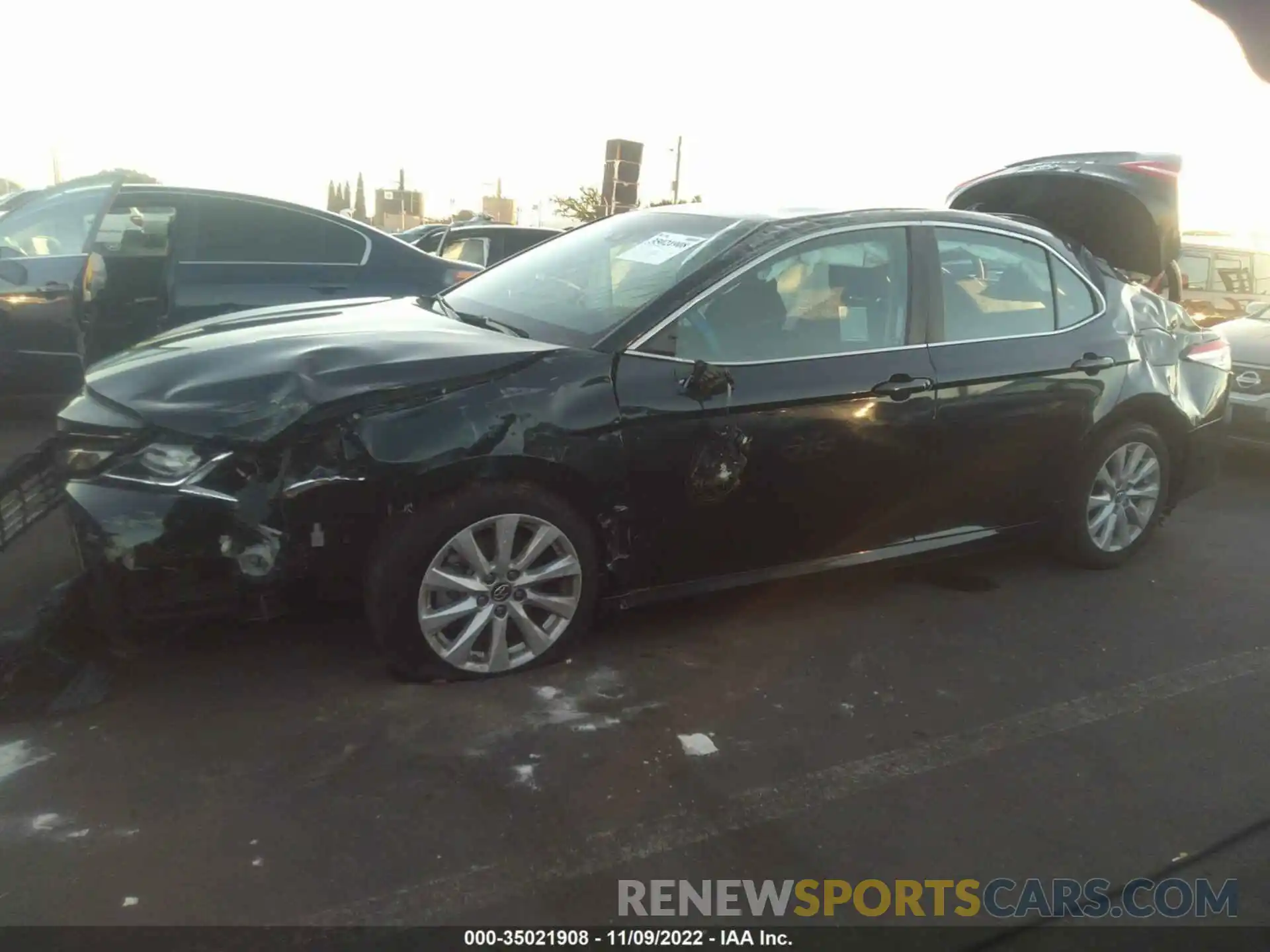 2 Photograph of a damaged car 4T1B11HKXKU724271 TOYOTA CAMRY 2019