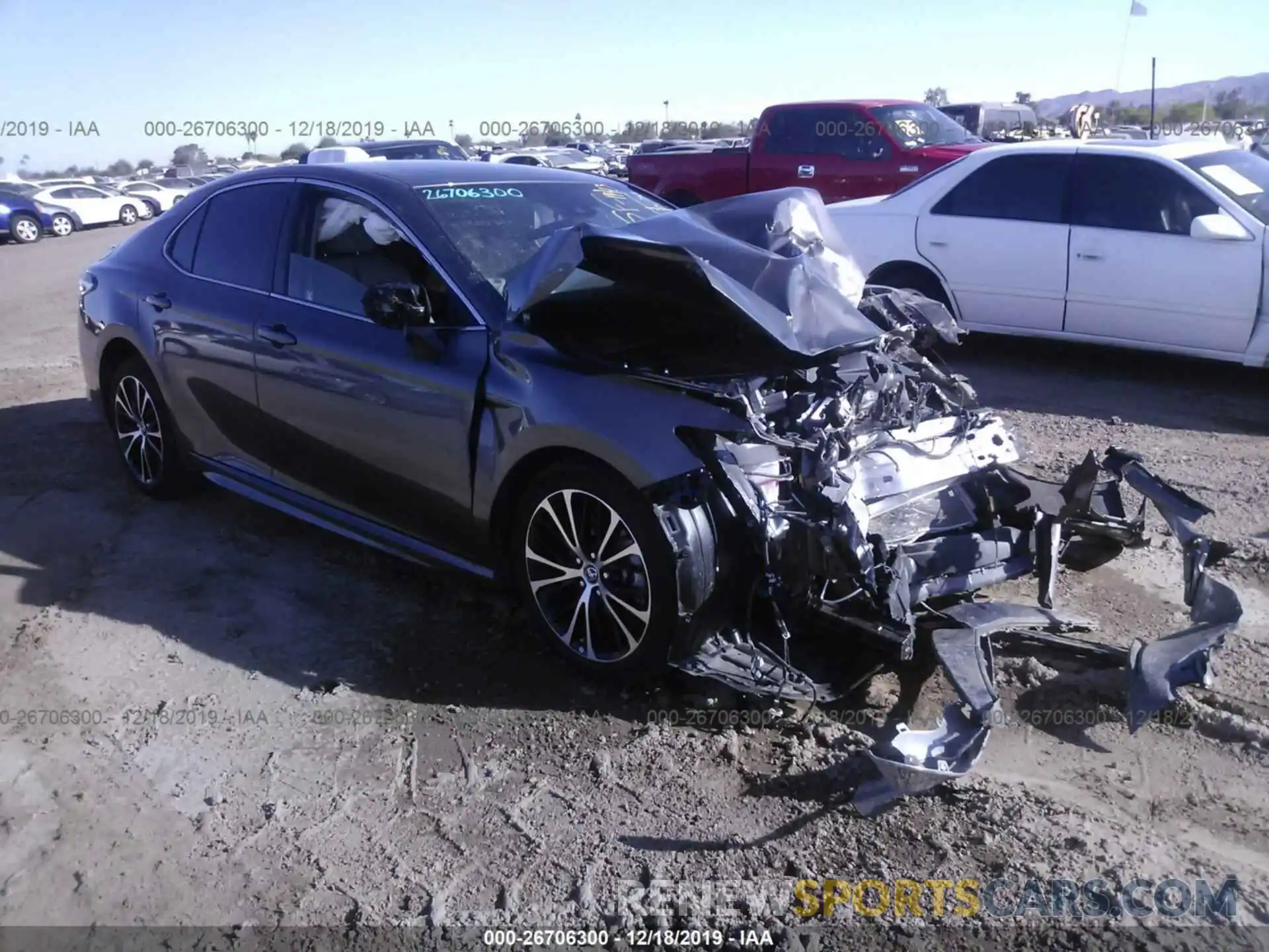 1 Photograph of a damaged car 4T1B11HKXKU724836 TOYOTA CAMRY 2019