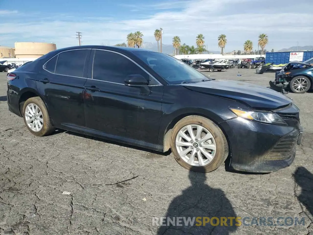 4 Photograph of a damaged car 4T1B11HKXKU727333 TOYOTA CAMRY 2019