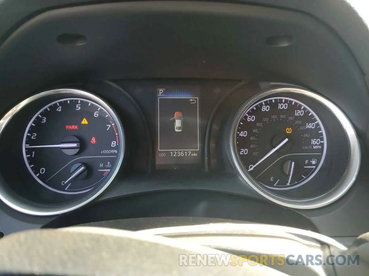 9 Photograph of a damaged car 4T1B11HKXKU727333 TOYOTA CAMRY 2019
