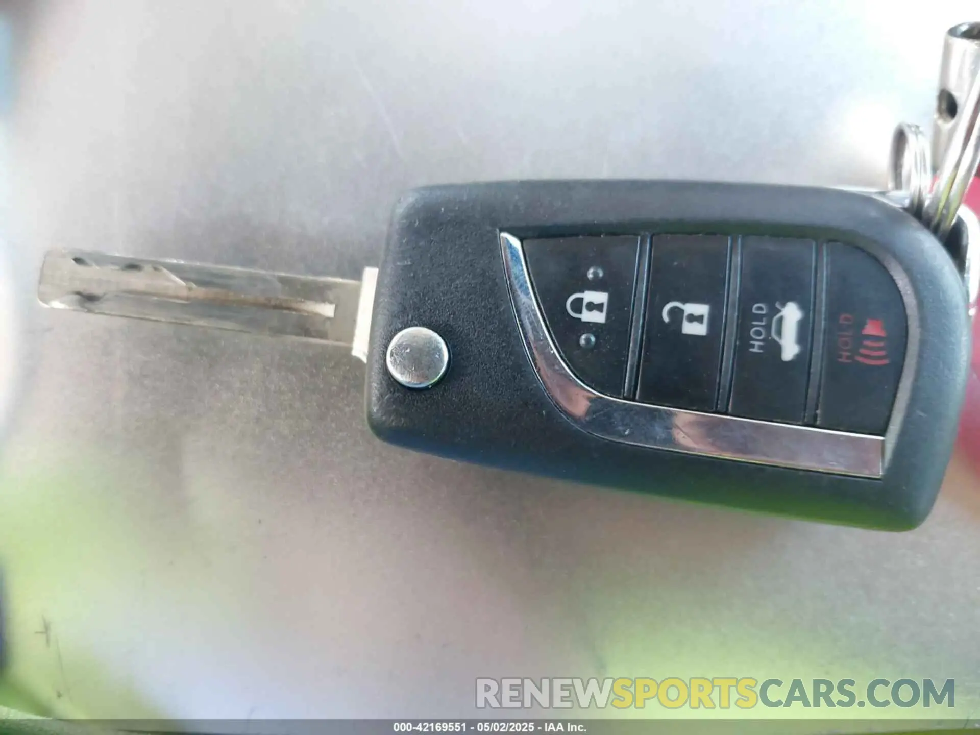 11 Photograph of a damaged car 4T1B11HKXKU727705 TOYOTA CAMRY 2019