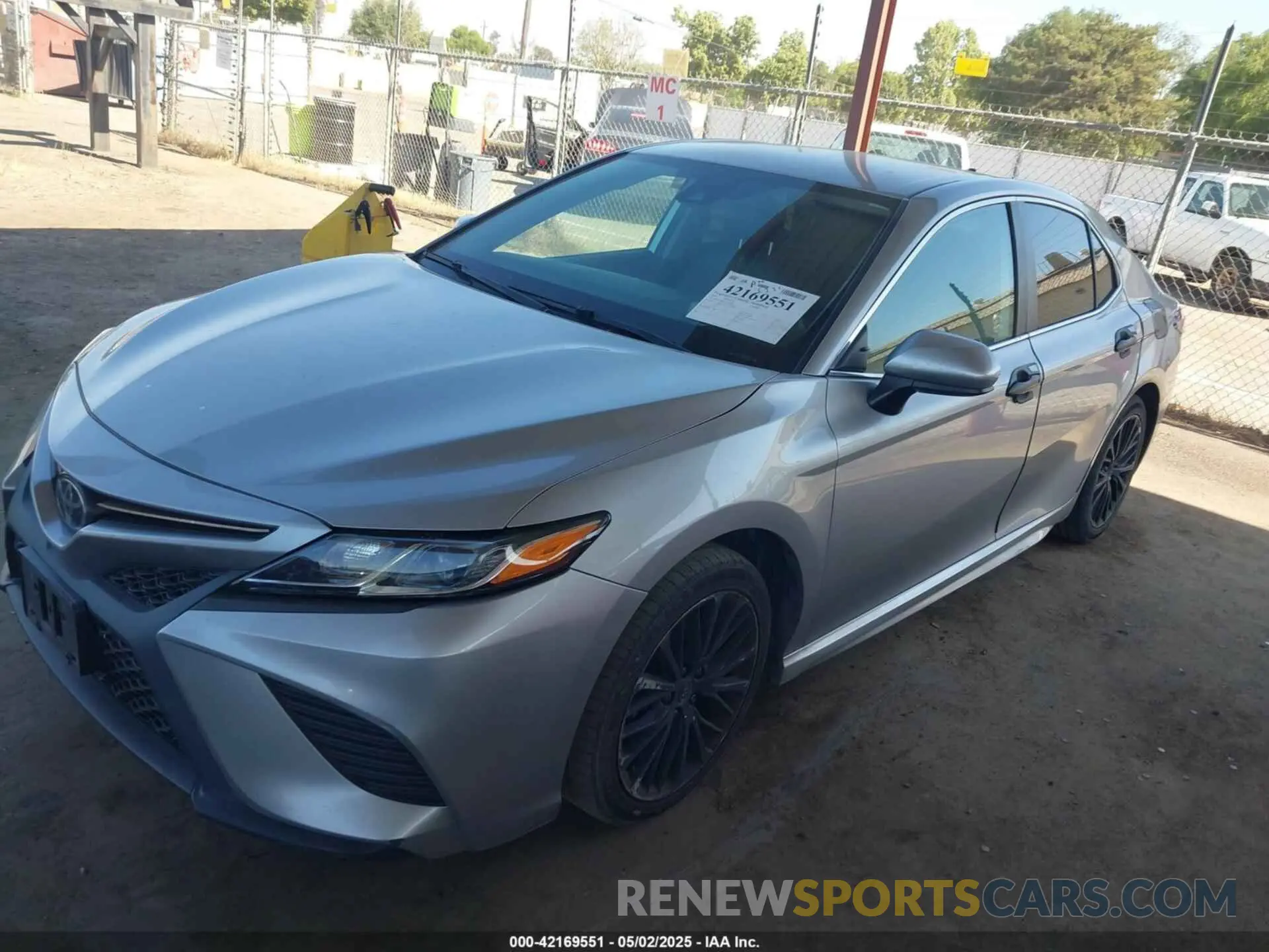 2 Photograph of a damaged car 4T1B11HKXKU727705 TOYOTA CAMRY 2019