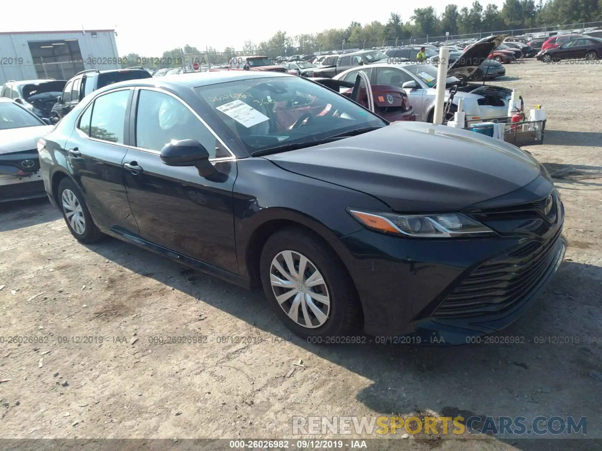 1 Photograph of a damaged car 4T1B11HKXKU730085 TOYOTA CAMRY 2019