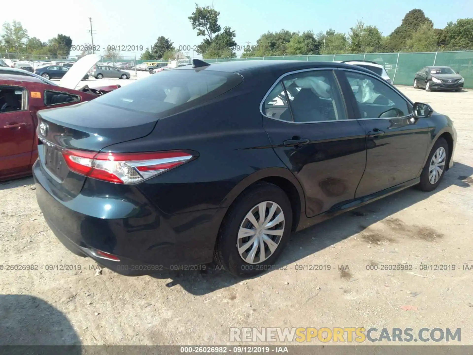 4 Photograph of a damaged car 4T1B11HKXKU730085 TOYOTA CAMRY 2019